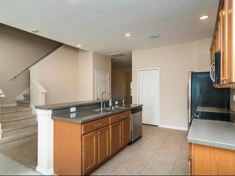9306 Stone River Pl — Photo 4
