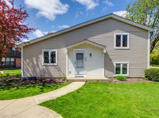 808 Inverrary Ln, Deerfield, IL 60015