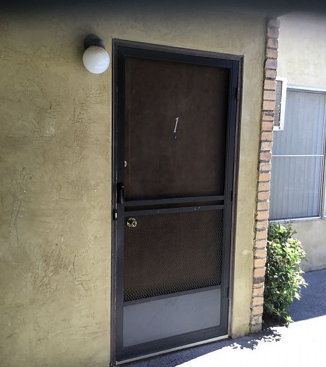 1st image of 1012 S Hutchins St APT 1