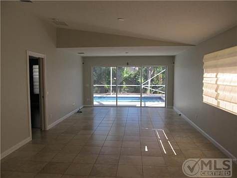 3rd image of 10544 SW Stratton Dr