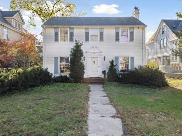 1967 Sheridan Ave S, Minneapolis, MN 55405