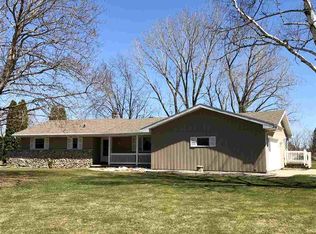 5000 N Melmar Ct, Appleton, WI 54913