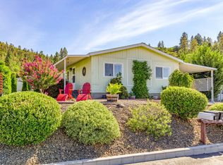 3955 S Stage Rd, Medford, OR 97501