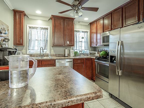 4th image of 728 Bacon Trl APT 60