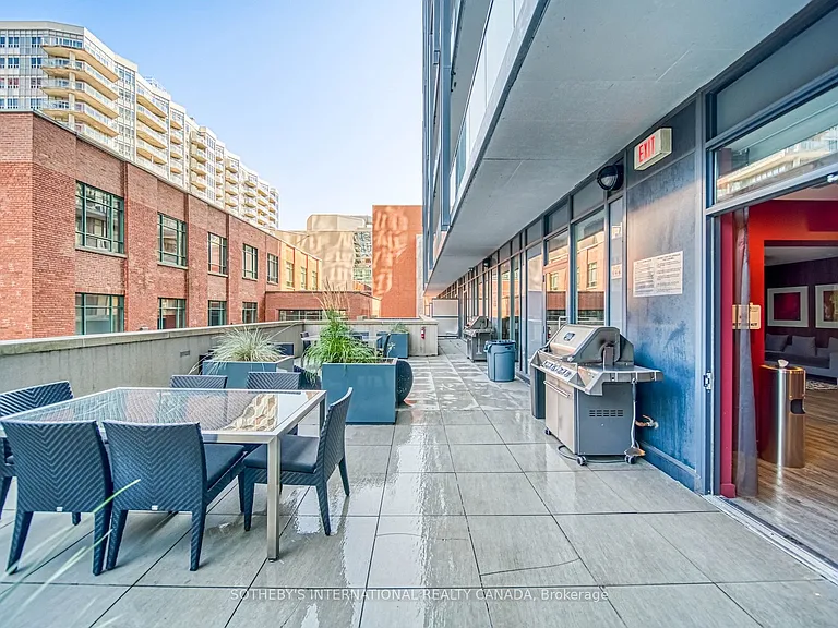 105 George St #713 — Photo 45