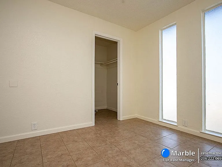 847 E Main St #4 — Photo 10