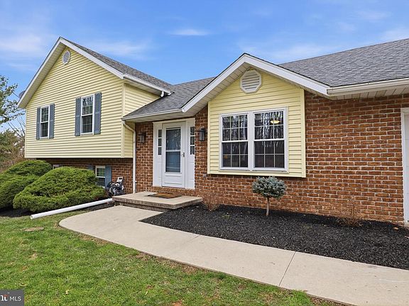 5th image of 316 Mathias Rd