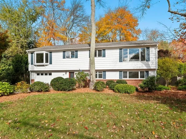 33 Washington St, Bedford, MA 01730