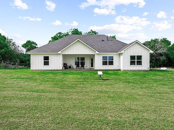 2nd image of 1350 County Road 4040