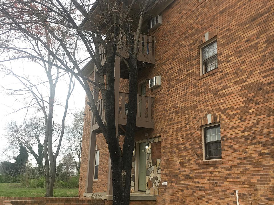 2nd image of 800 Hundley Dr NW APT 1