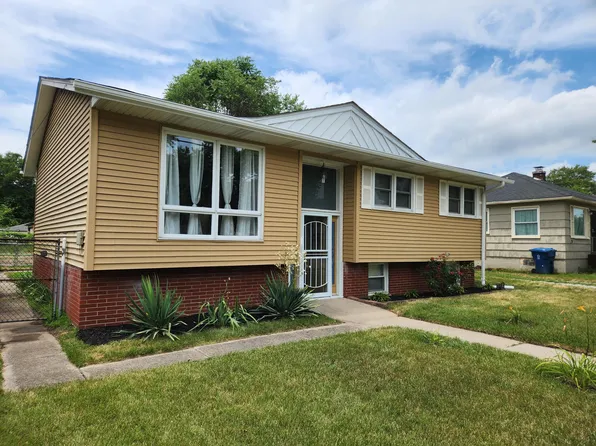 2172 Chase St, Gary, IN 46404