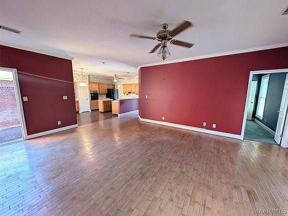 5th image of 1512 Charleton Dr