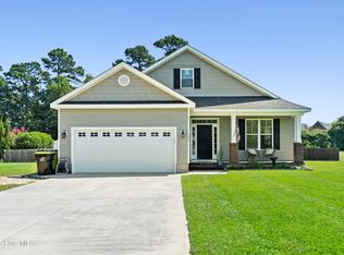 106 Neptune Ct, Havelock, NC 28532