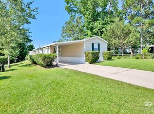 1133 Ridgewood Dr, Lillian, AL 36549