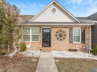 430 Autumnwood Dr SW, Decatur, AL 35601