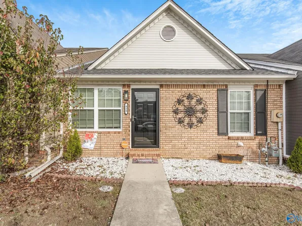 430 Autumnwood Dr SW, Decatur, AL 35601