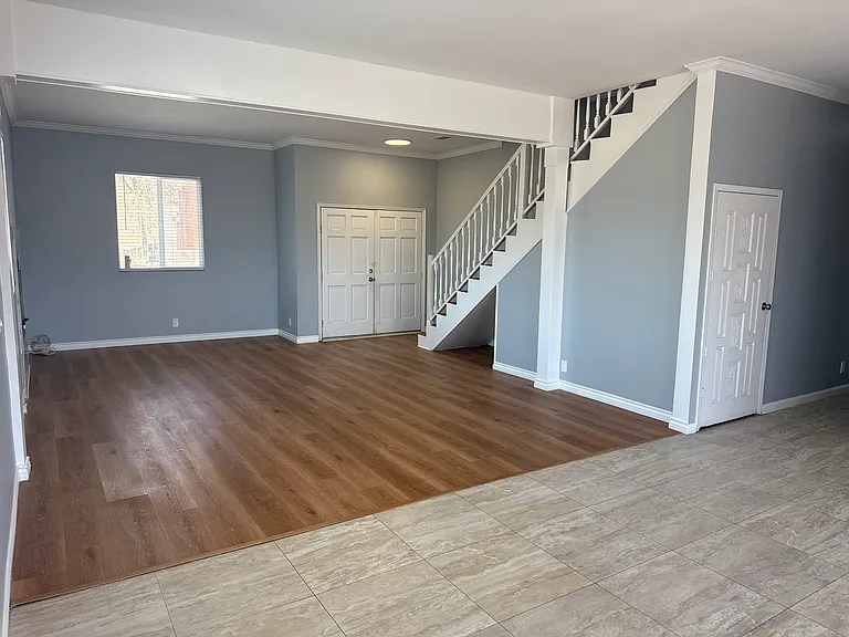 30400 Morton Ave — Photo 12