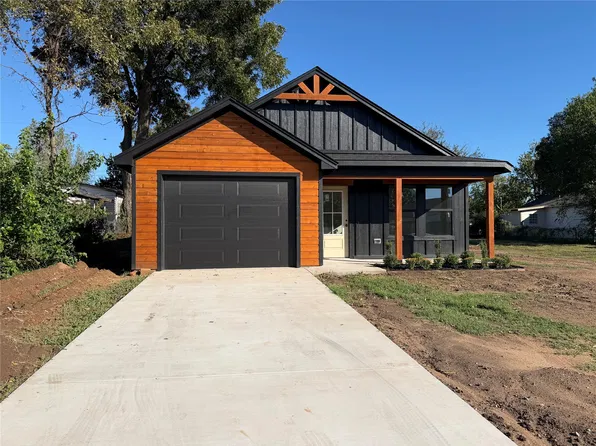 1136 E 5th St, Cushing, OK 74023
