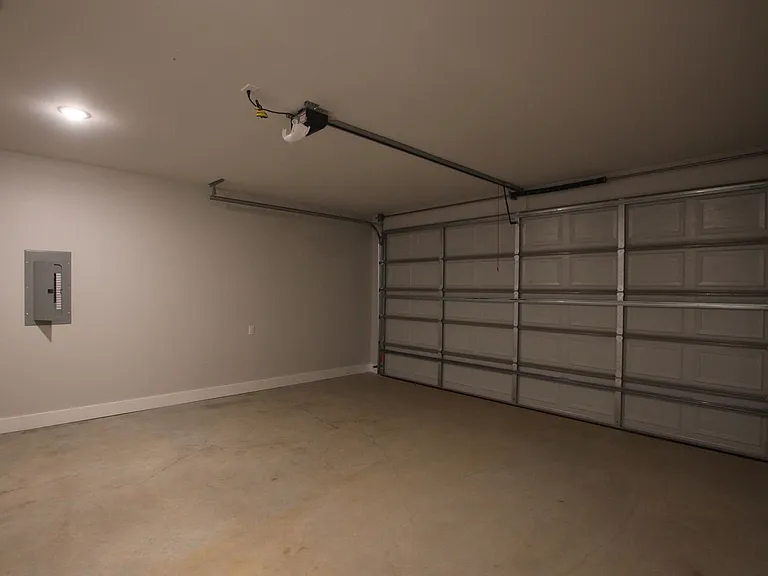 715 Freedom Way — Photo 25