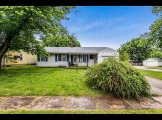 3603 E Countryside Plz, Wichita, KS 67218
