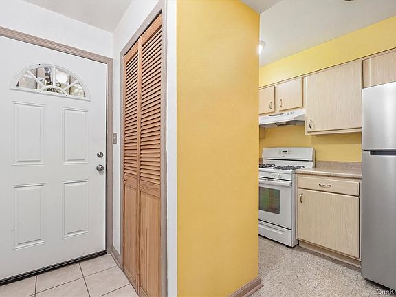5th image of 820 Leland Avenue #13A