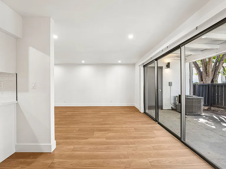 Summerwood Apartments — Photo 100