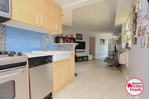 Sold by Keller Williams Realty Landmark II | media 8