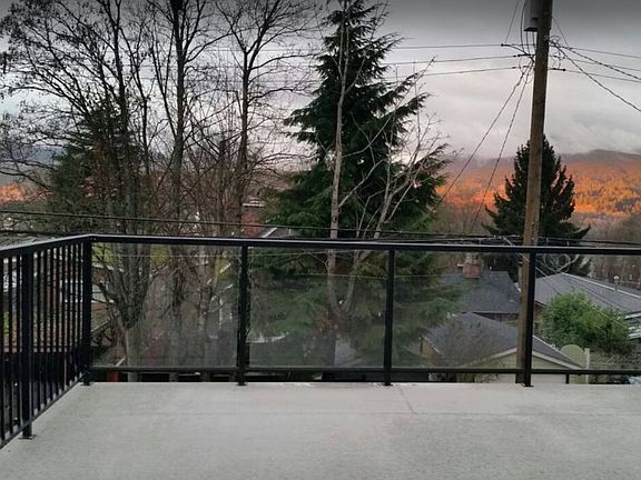 2nd image of 4113 Trinity St #5