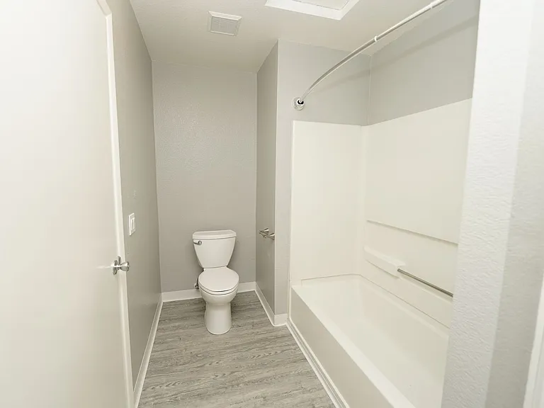 Quail Vista Apartments — Photo 9