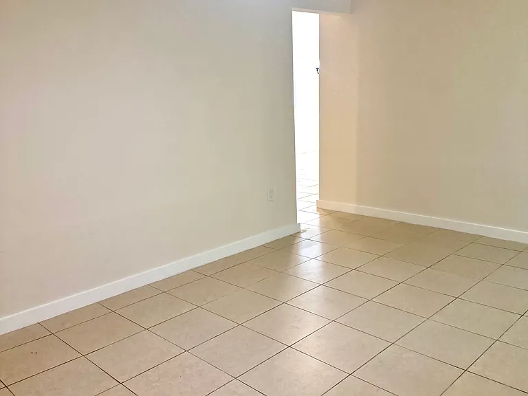 551 Mary St #1 — Photo 10
