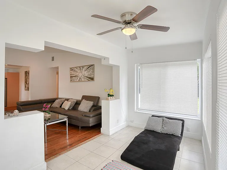 13875 NE 16th Ave — Photo 7