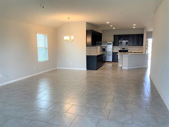 3rd image of 2927 Sloat Hill Ln