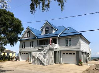 8625 Sand Beach Rd, Oak Harbor, OH 43449