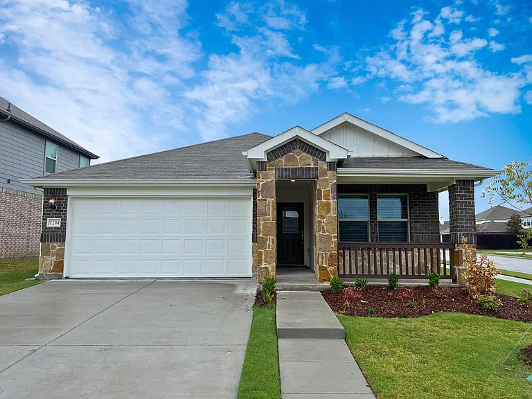 1204 Blue Ridge Pl — Photo 1