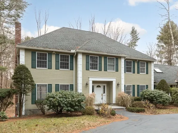 1 Sutton Pl, Weston, MA 02493