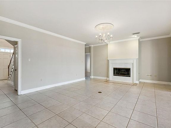 5th image of 606 Kimberly Ann Dr