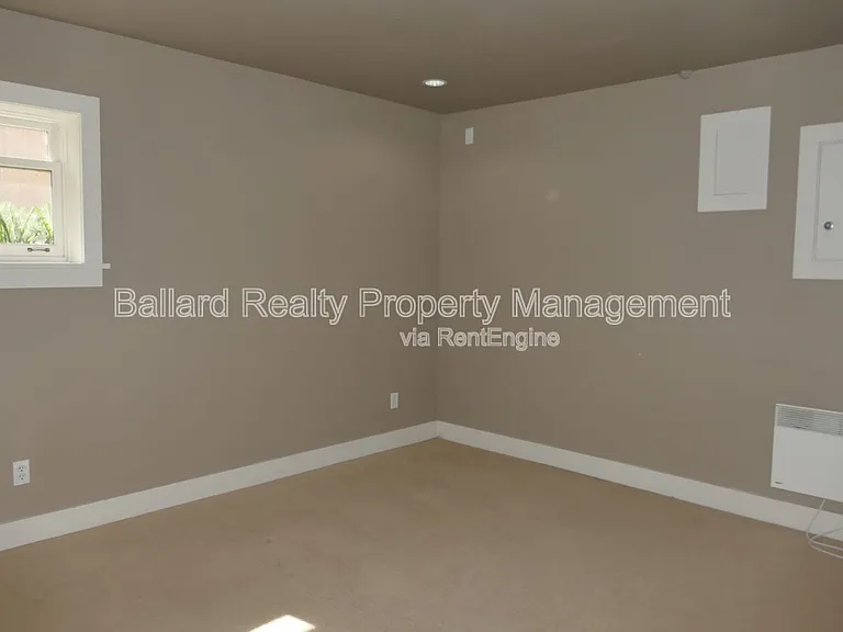 3246 Conkling Pl W — Photo 25
