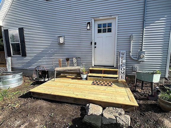 2nd image of 5388 Stillwagon Rd
