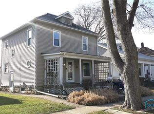525 W Center St, Fostoria, OH 44830