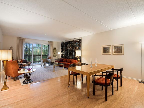 2nd image of 950 Augusta Way APT 207