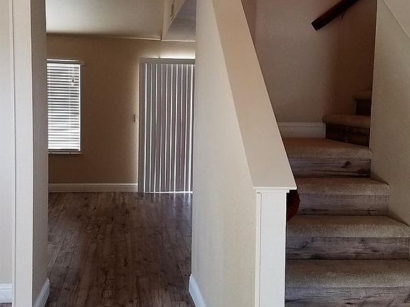2nd image of 298 Baneberry Ct