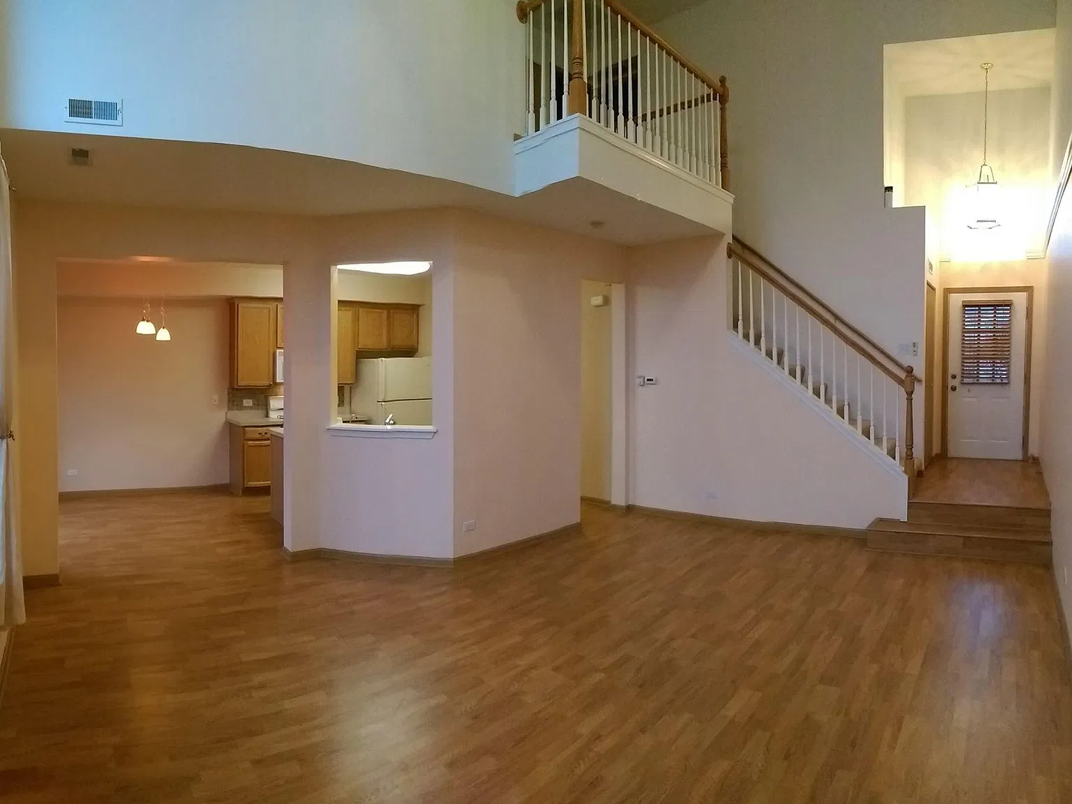 1103 Bromley Ct — Photo 2