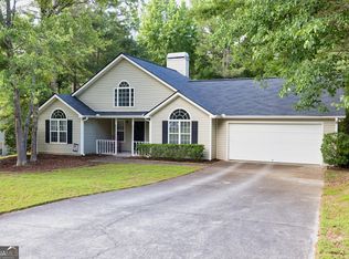 460 Windermere Dr, Loganville, GA 30052