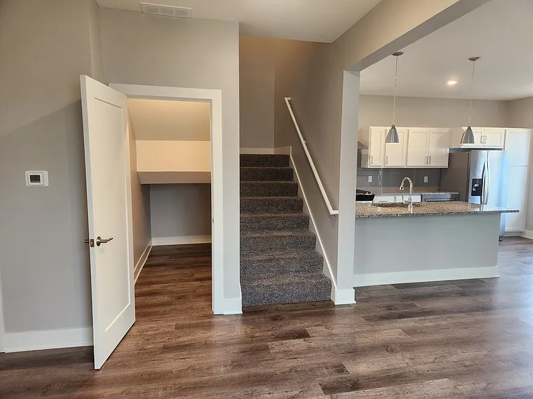 Evergreen Townhomes — Photo 12
