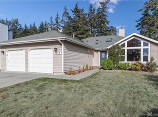 1270 SW Kalama Loop, Oak Harbor, WA 98277