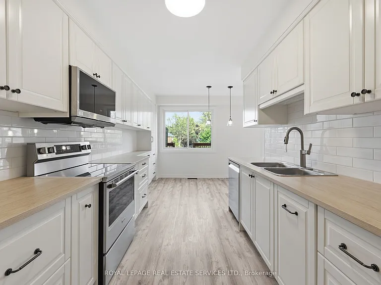 46 Lisbon Pines Dr — Photo 11