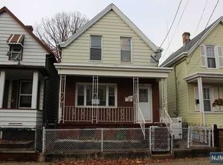 26 Center St, Clifton, NJ 07011