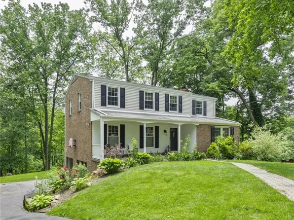1415 Ashwood Cir, Pittsburgh, PA 15241