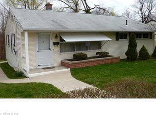32 Berkshire Dr, Waterbury, CT 06704