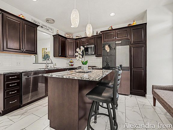 4th image of 1071 Kensington St NW #81